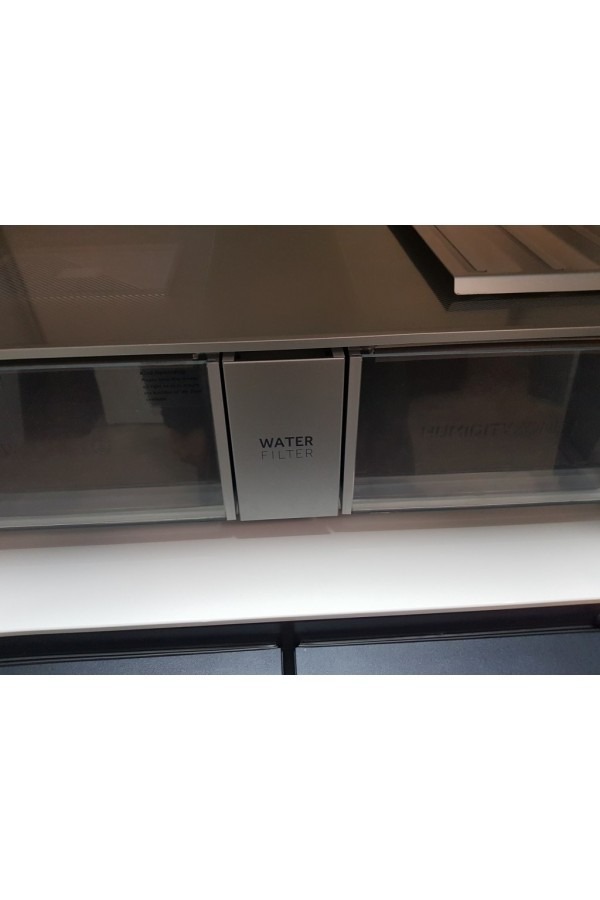 Хладилник Haier CUBE 90 SERIE 7 HCR7918EIMB