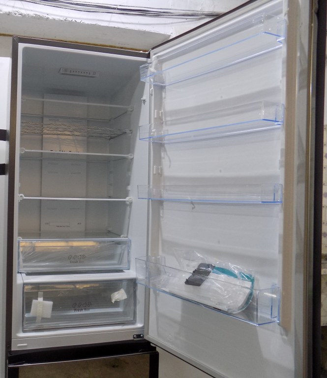 Хладилник Hisense RB440N4ACA