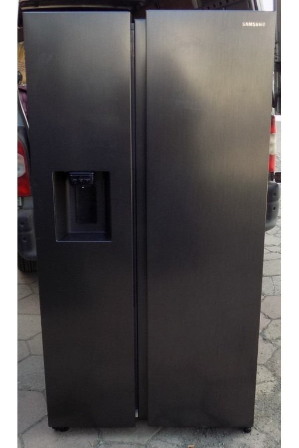 Хладилник Samsung RS6GA8521B1EG