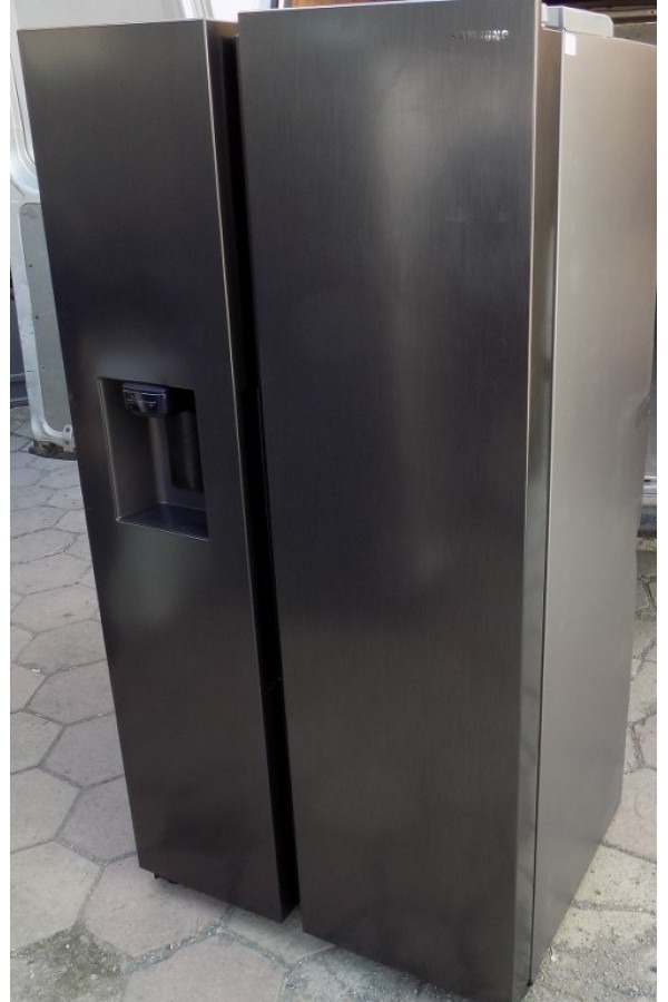 Хладилник Samsung RS6GA8521B1EG