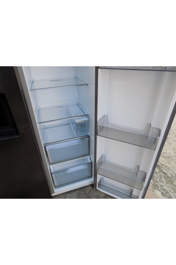 Хладилник Samsung RS6GA8521B1EG