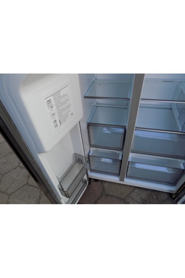 Хладилник Samsung RS6GA8521B1EG