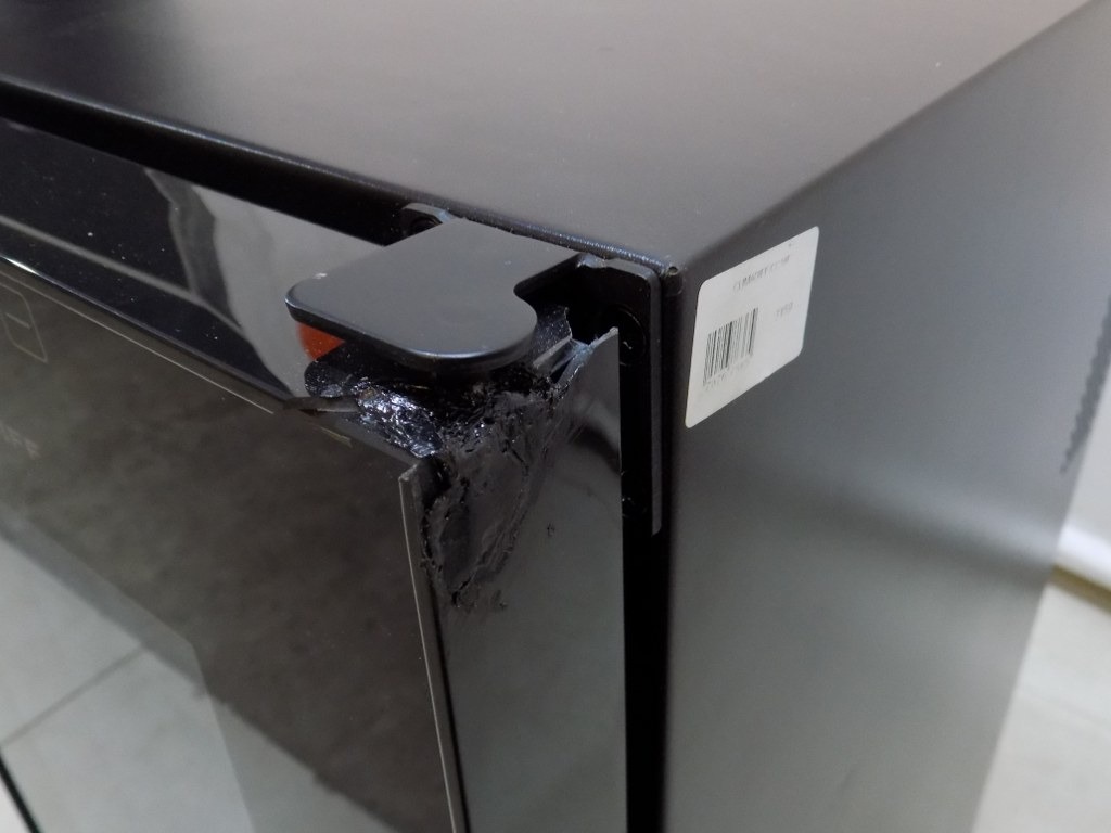 Витрина за вино CLIMADIFF CC18F