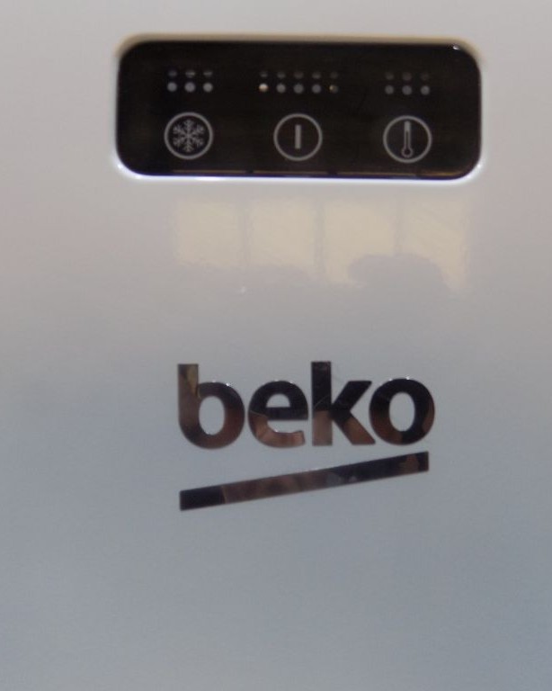Фризер Beko FS127940N b100
