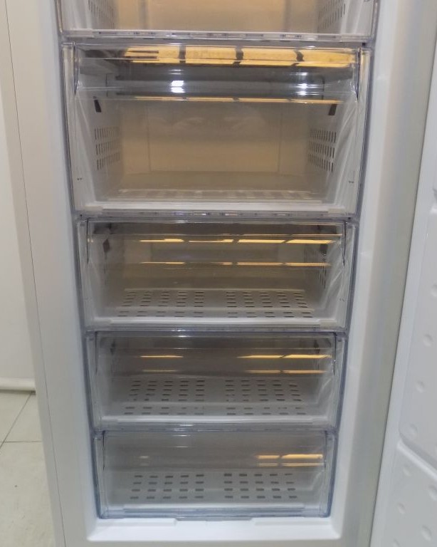 Фризер Beko FS127940N b100