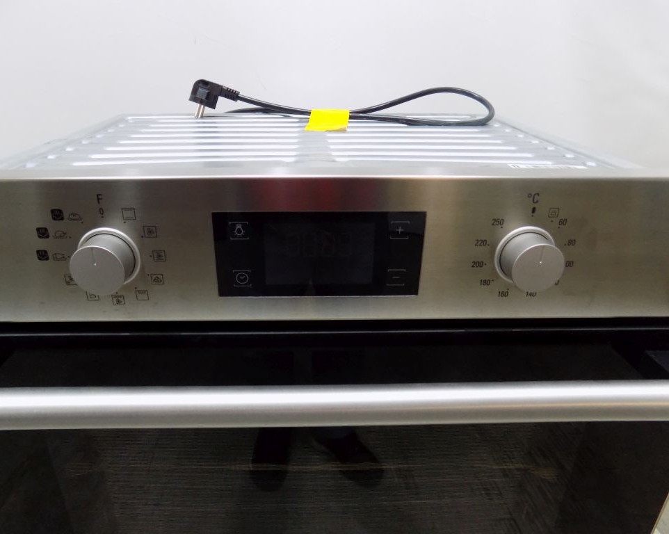 Фурна за вграждане Bauknecht BAR2S K8 V2 IN