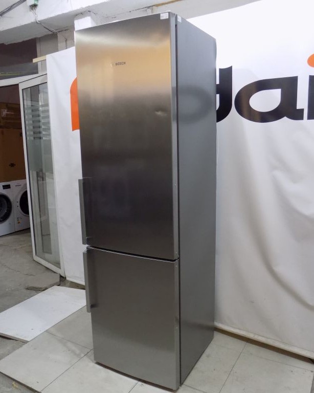 Хладилник Bosch KGE398IBP