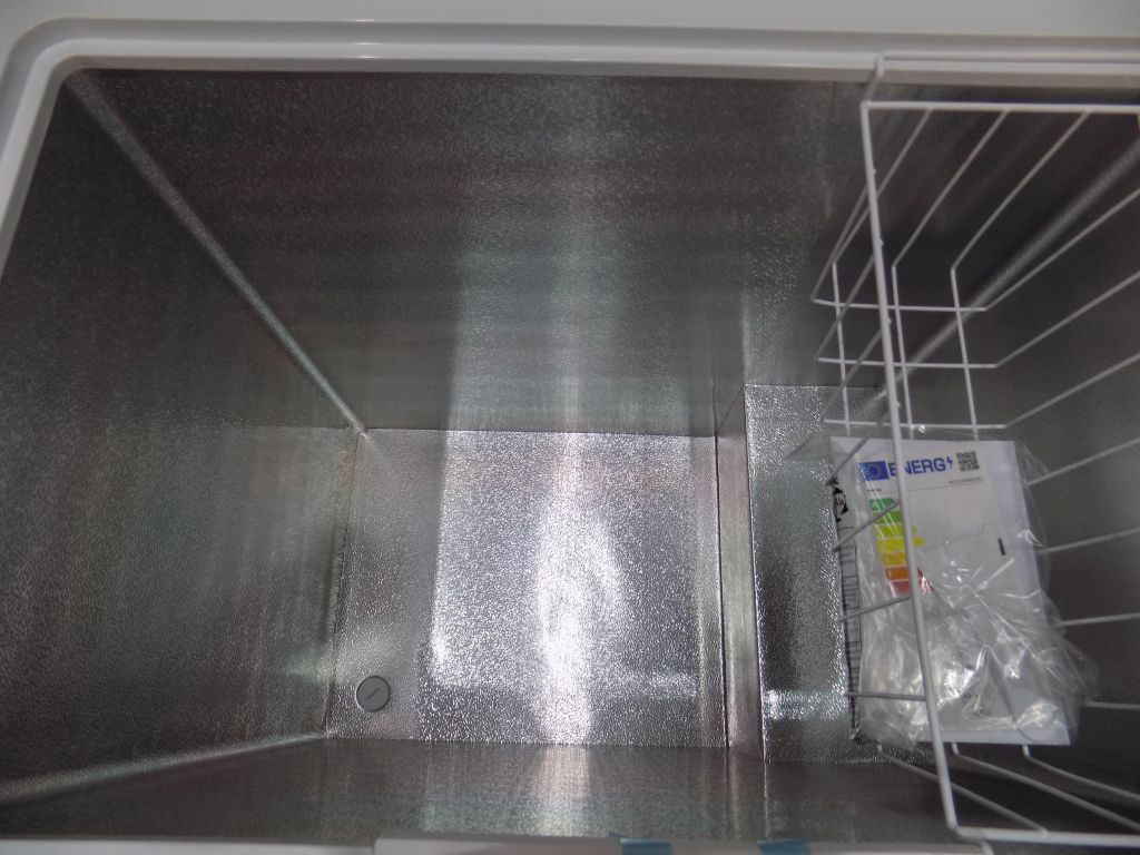 Фризер ракла Comfee RCC199WH2(E)