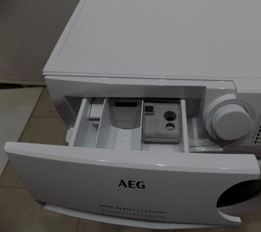 Пералня AEG L6FBG51470