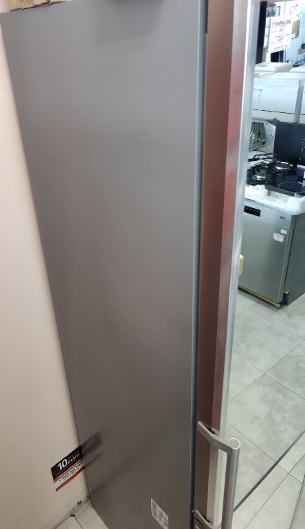 Хладилник SIEMENS KG39NAIAT, iQ500