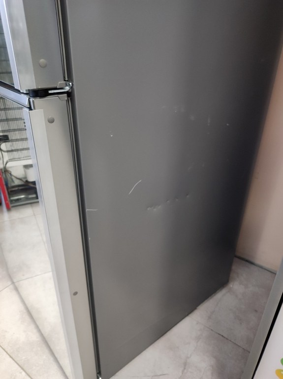 Хладилник SIEMENS KG39NAIAT, iQ500