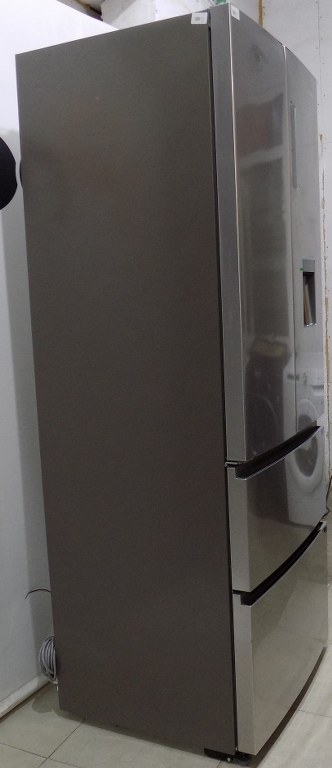 Хладилник Haier B3FE742CMJW