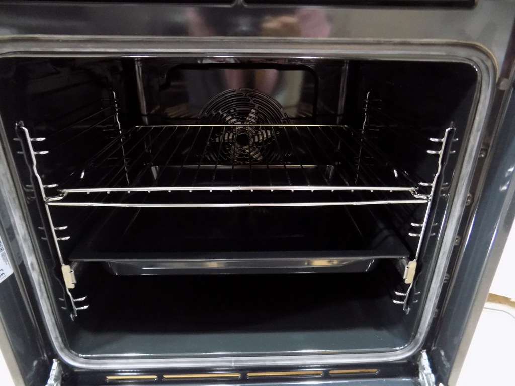 Фурна за вграждане с котлони Gorenje BCS6737E06X