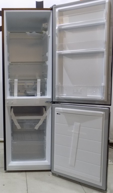 Хладилник Comfee RCB169DK2(E)