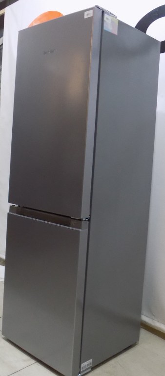 Хладилник Comfee RCB169DS2(E)