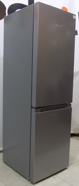 Хладилник Comfee RCB169DS2(E)