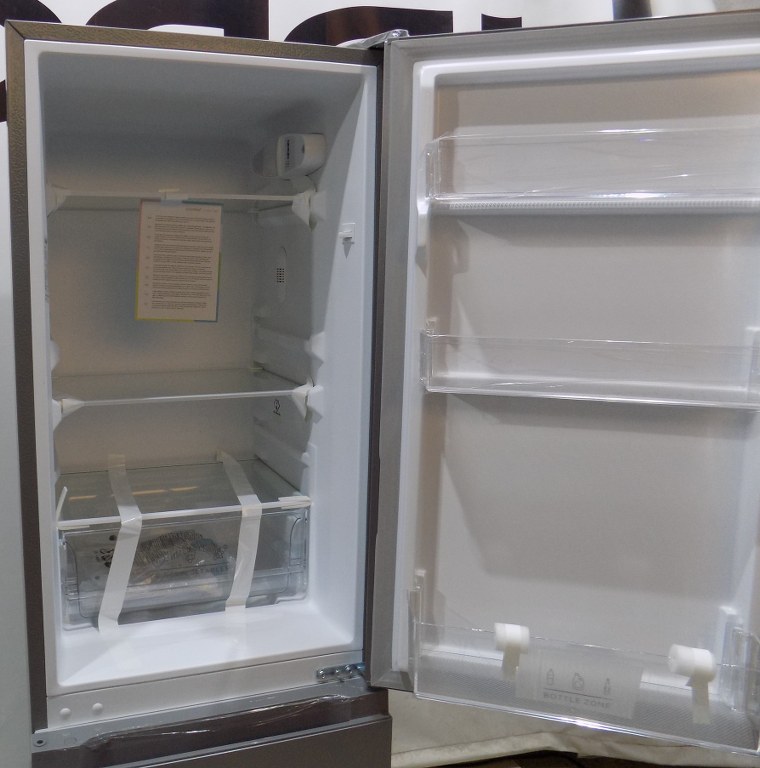 Хладилник Comfee RCB169DS3