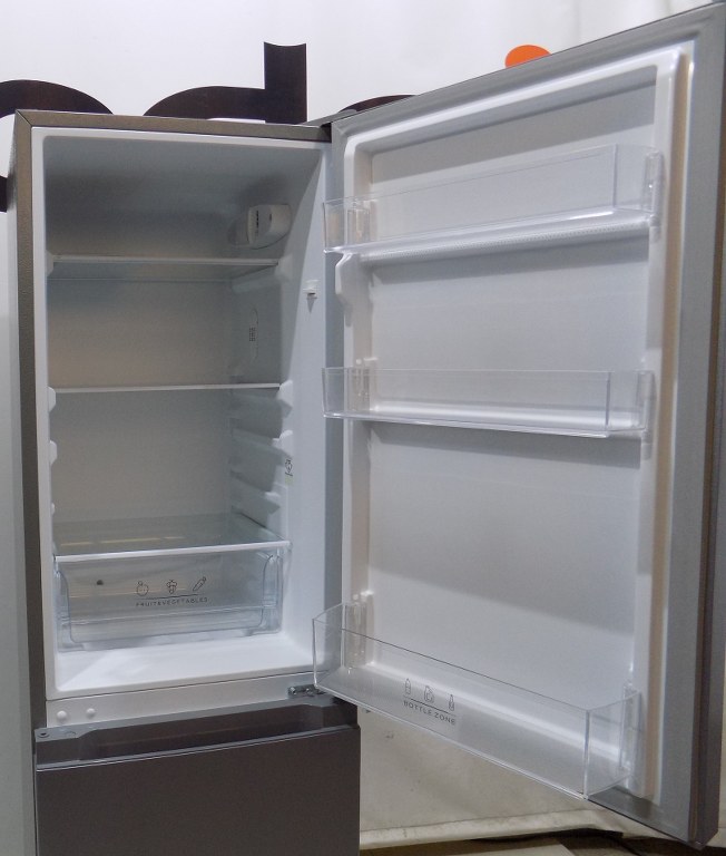 Хладилник Comfee RCB169DS3