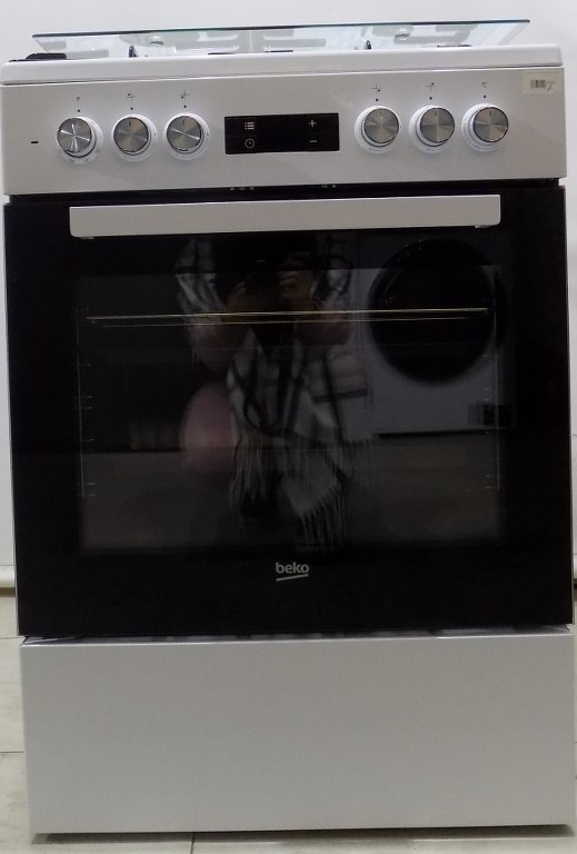 Готварска печка Beko FSM62320DWS b300