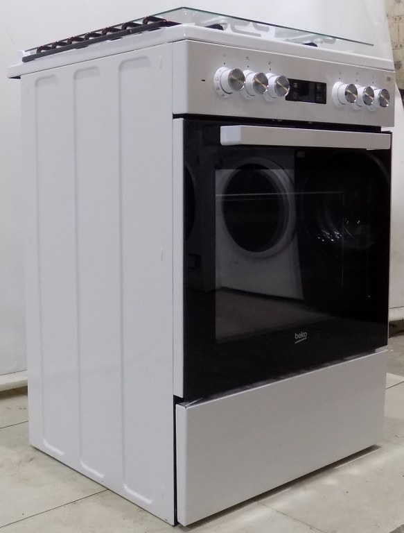 Готварска печка Beko FSM62320DWS b300