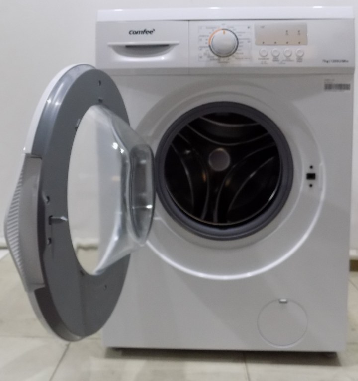 Пералня Comfee CFEW70-124