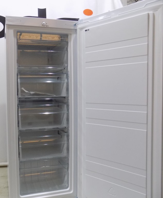 Фризер Comfee RCU160WH2(E)