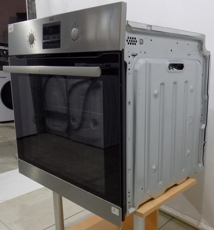 Фурна за вграждане AEG BPS33102ZM Serie 6000