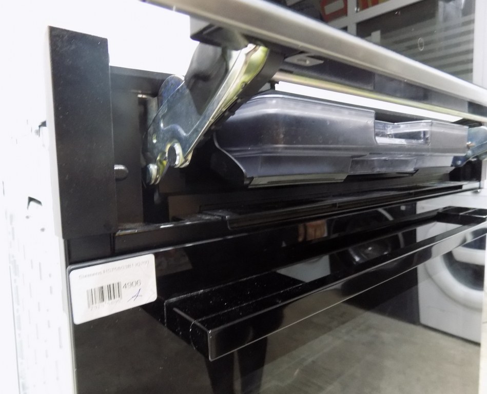 Фурна за вграждане Siemens HS758G3B1 iQ700