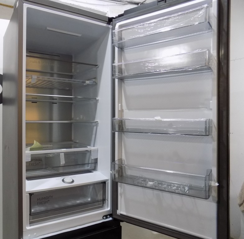 Хладилник Samsung RB38C7B5AB1EF