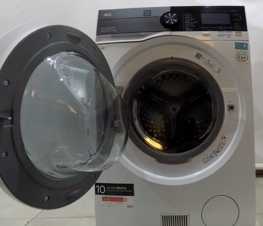 Пералня със сушилня AEG LWR9W81600