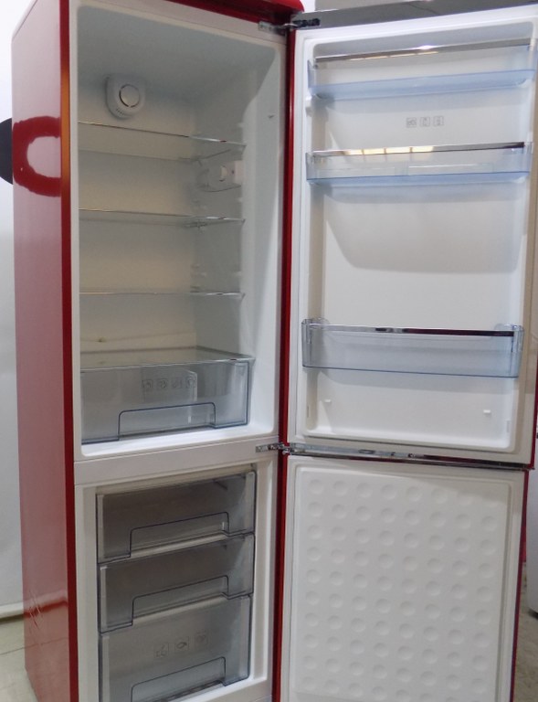 Ретро хладилник Cecotec Retro Bolero Cool Combi300