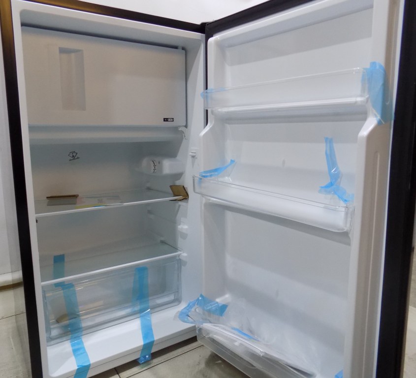 Хладилник Comfee RCD115DK2