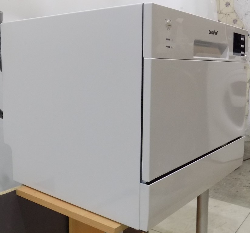 Мини съдомиялна COMFEE TD602E-W