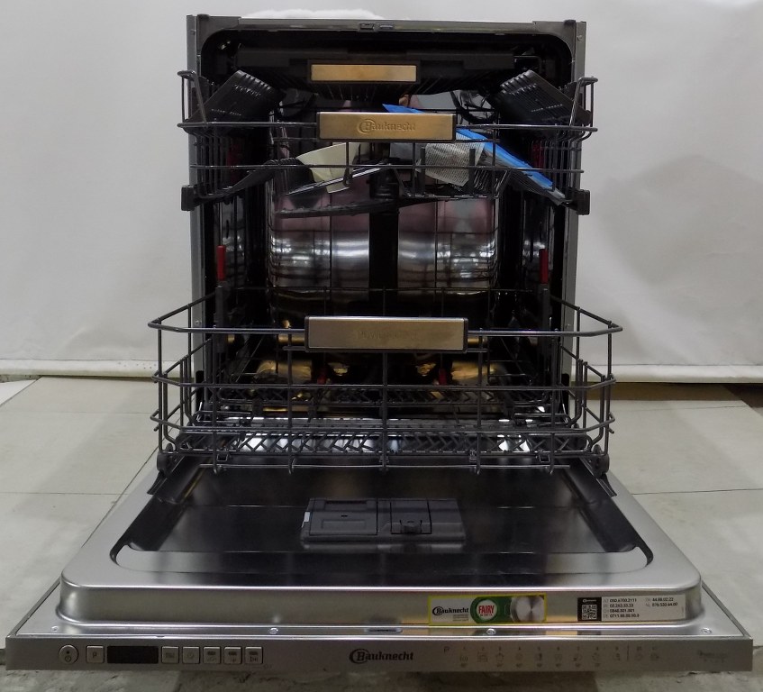 Съдомиялна за вграждане Bauknecht BCIO 3T341 PLET