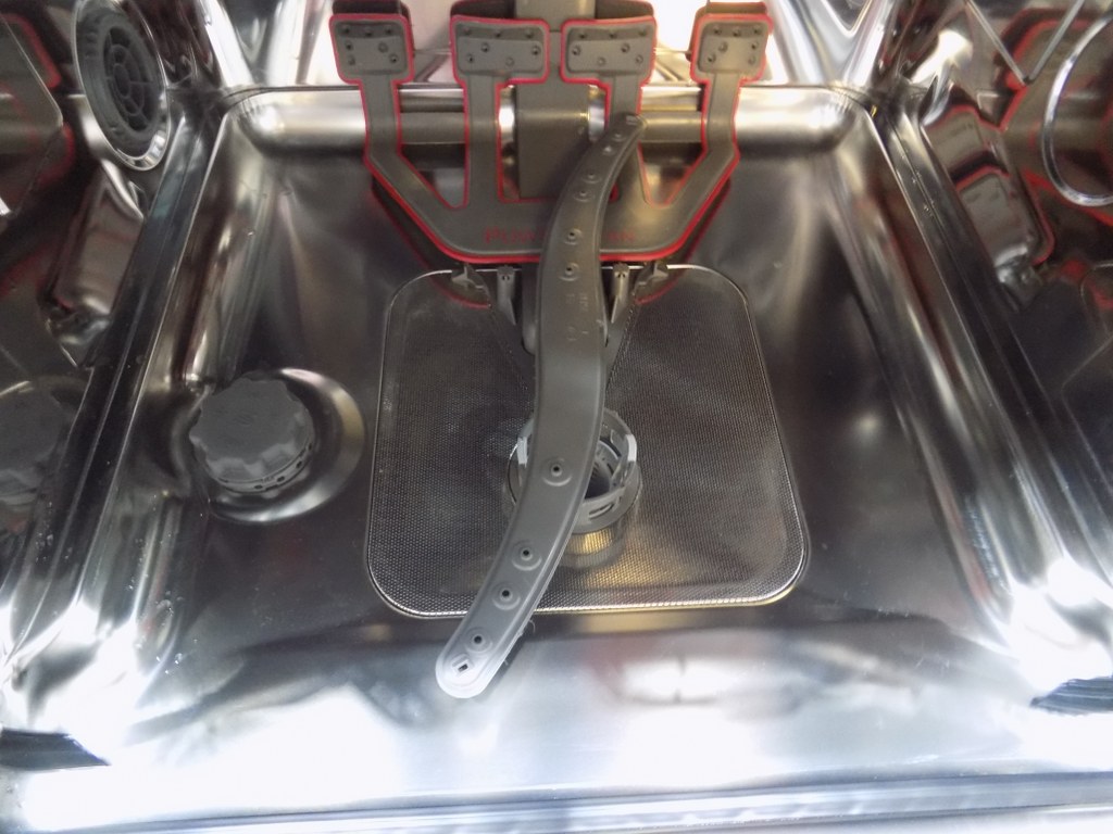 Съдомиялна за вграждане Bauknecht BCIO 3T341 PLET