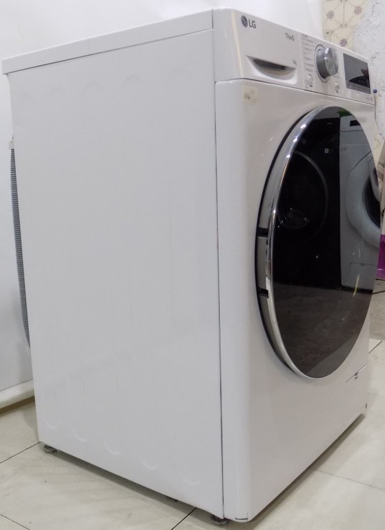 Пералня LG Electronics F4WV708P2E