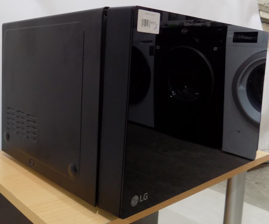 Мирковълнова фурна LG MH6535GDS