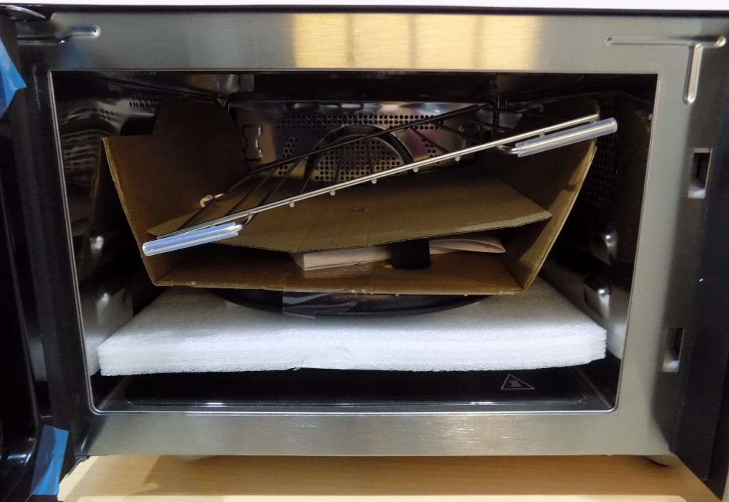 Мирковълнова фурна SEVERIN MW 7777