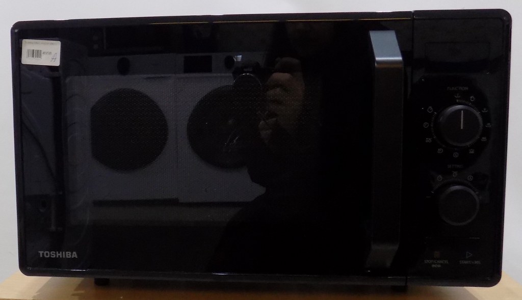Мирковълнова фурна Toshiba MW2-AG23P (BK)