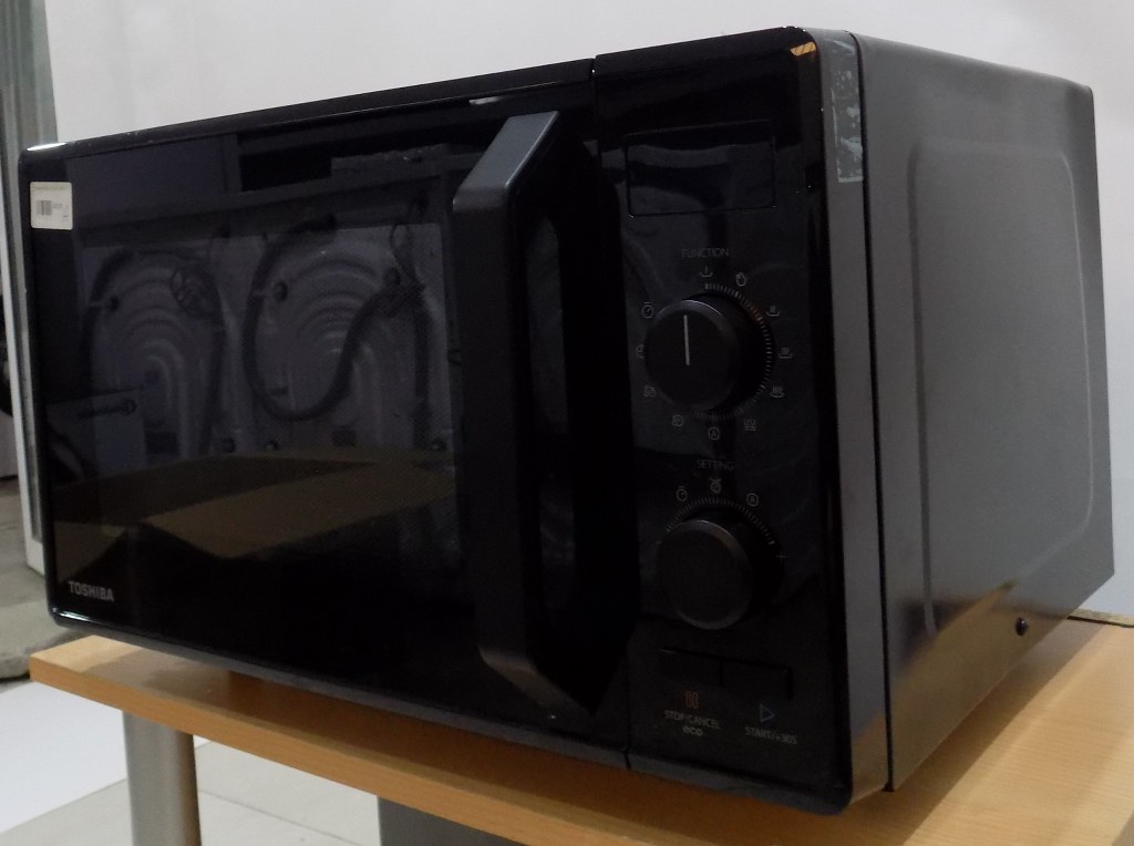 Мирковълнова фурна Toshiba MW2-AG23P (BK)