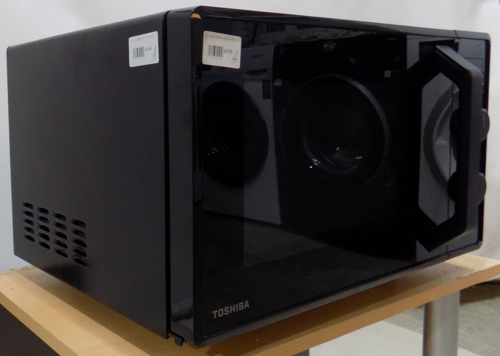 Мирковълнова фурна Toshiba MW2-AG23P (BK)