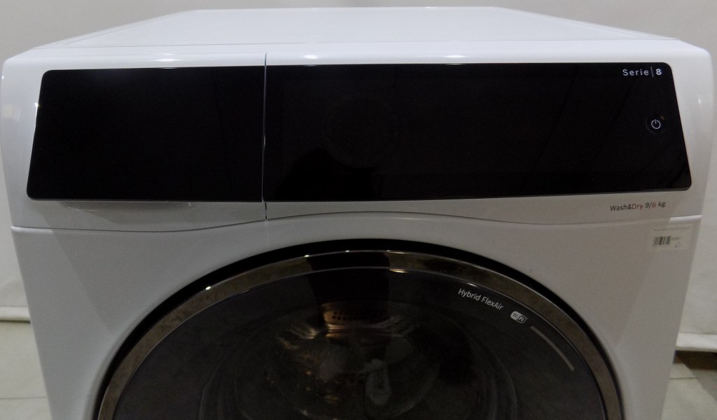 Пералня със сушилня Bosch WNC244070, Serie 8