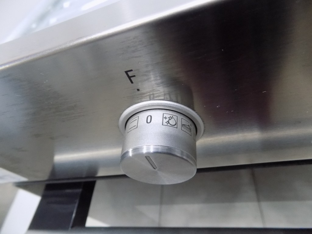 Фурна за вграждане Bauknecht BAR2 KH8V2 IN