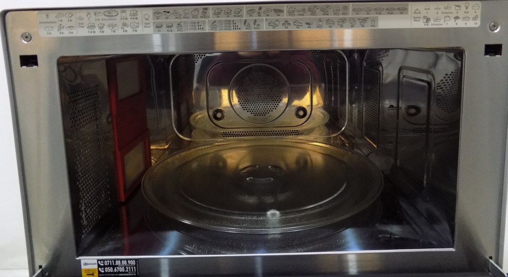 Микровълнова фурна Bauknecht MW3391SX