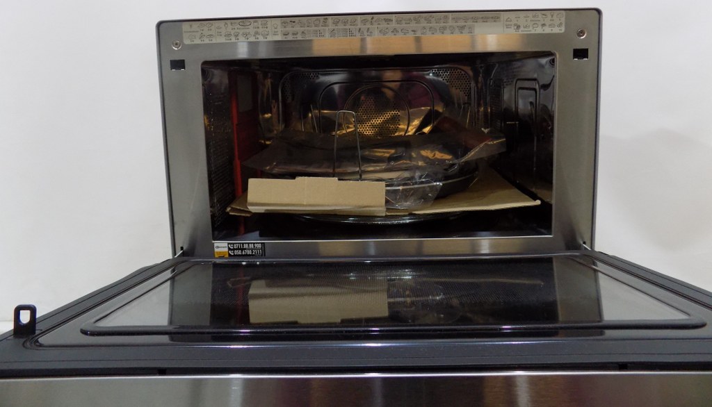 Микровълнова фурна Bauknecht MW3391SX