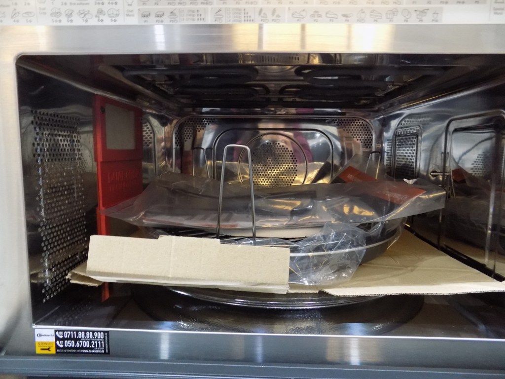 Микровълнова фурна Bauknecht MW3391SX