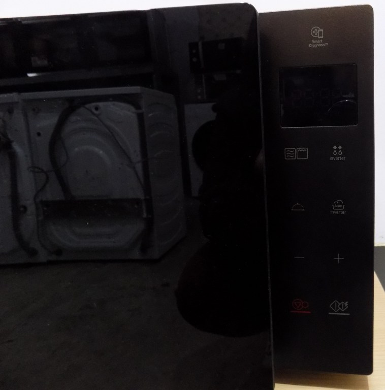 Микровълнова фурна LG MH6535GDS