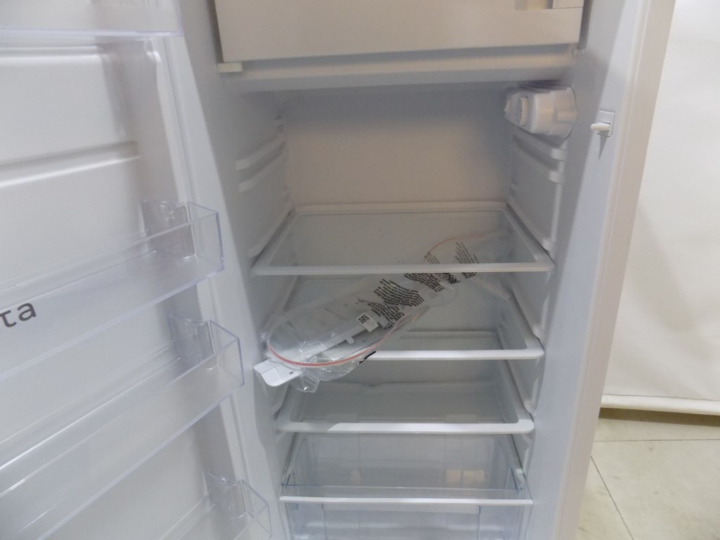 Хладилник за вграждане Respekta KS1224