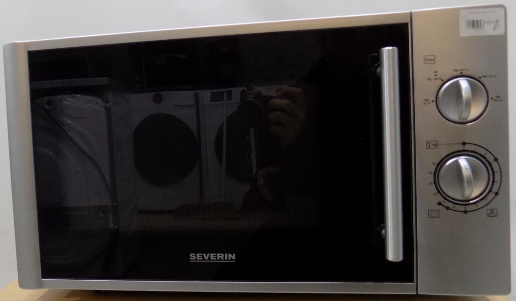 Микровълнова фурна SEVERIN MW 7772