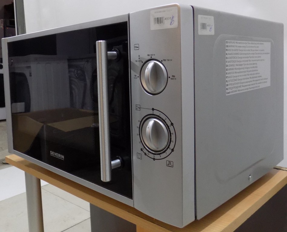 Микровълнова фурна SEVERIN MW 7772